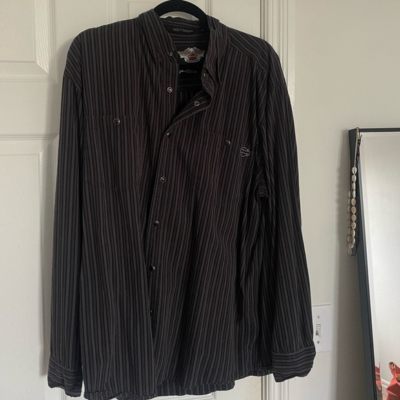 Harley Davidson Button Up - Picture 4 of 4